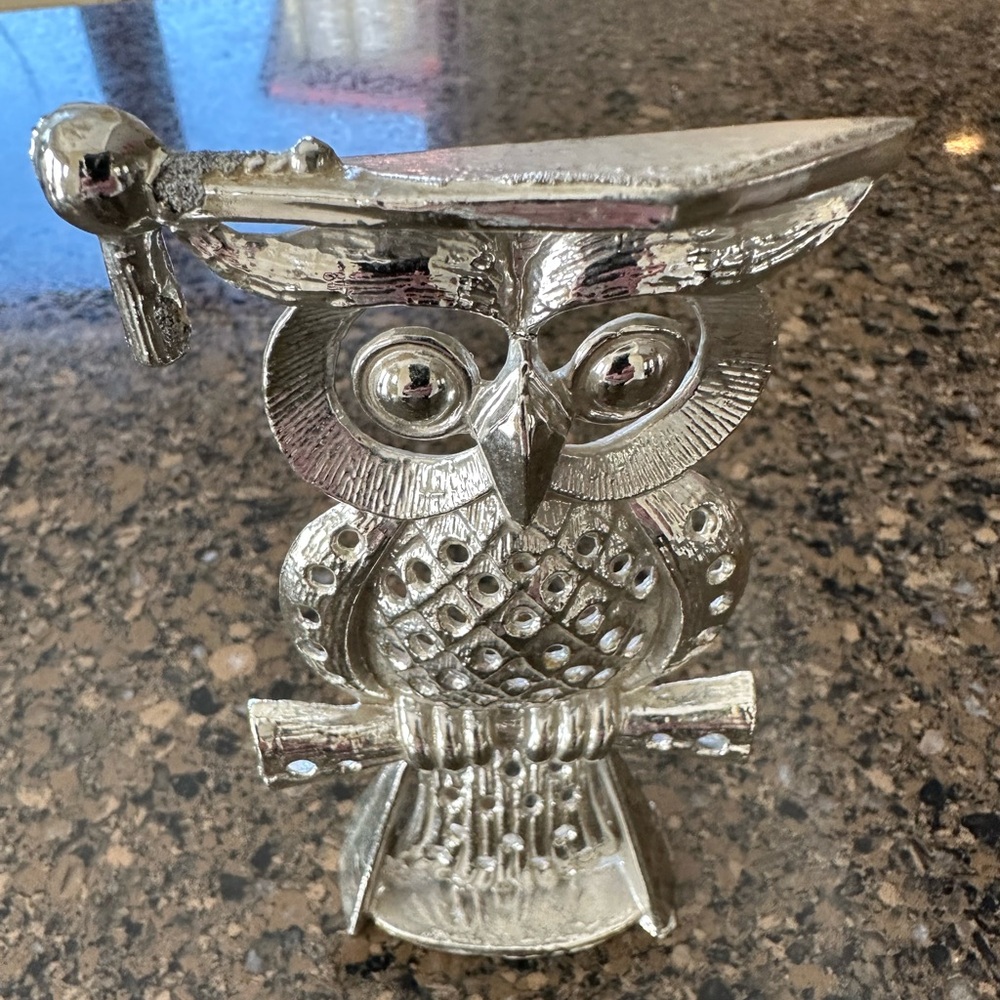 Silver Owl Earring Stand with Graduation Cap